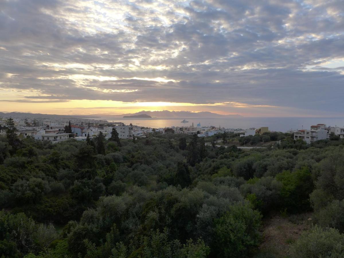 Wide-View & Quiet Apartment Chania Chania  Exteriör bild