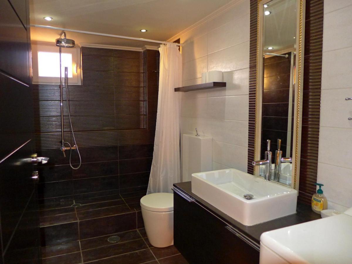Wide-View & Quiet Apartment Chania Chania  Exteriör bild
